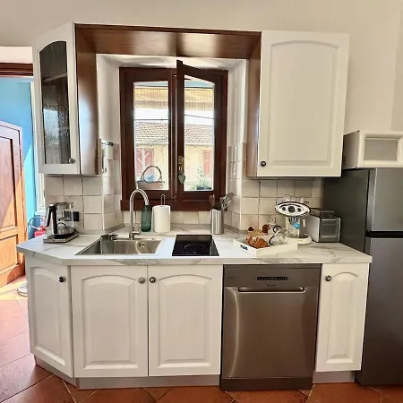 Apartment In The Historic Village - Riva 10 *