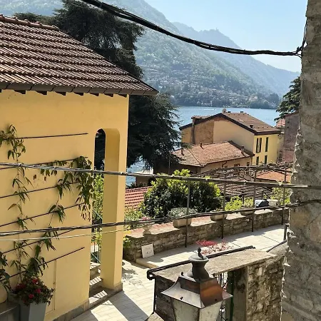 In The Historic Village - Riva 10 Apartment Carate Urio