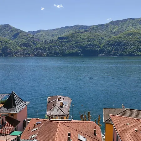 In The Historic Village - Riva 10 *
